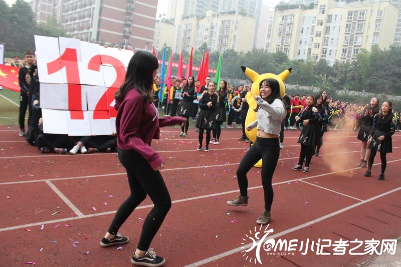 开幕式精彩表演（余霞 摄）