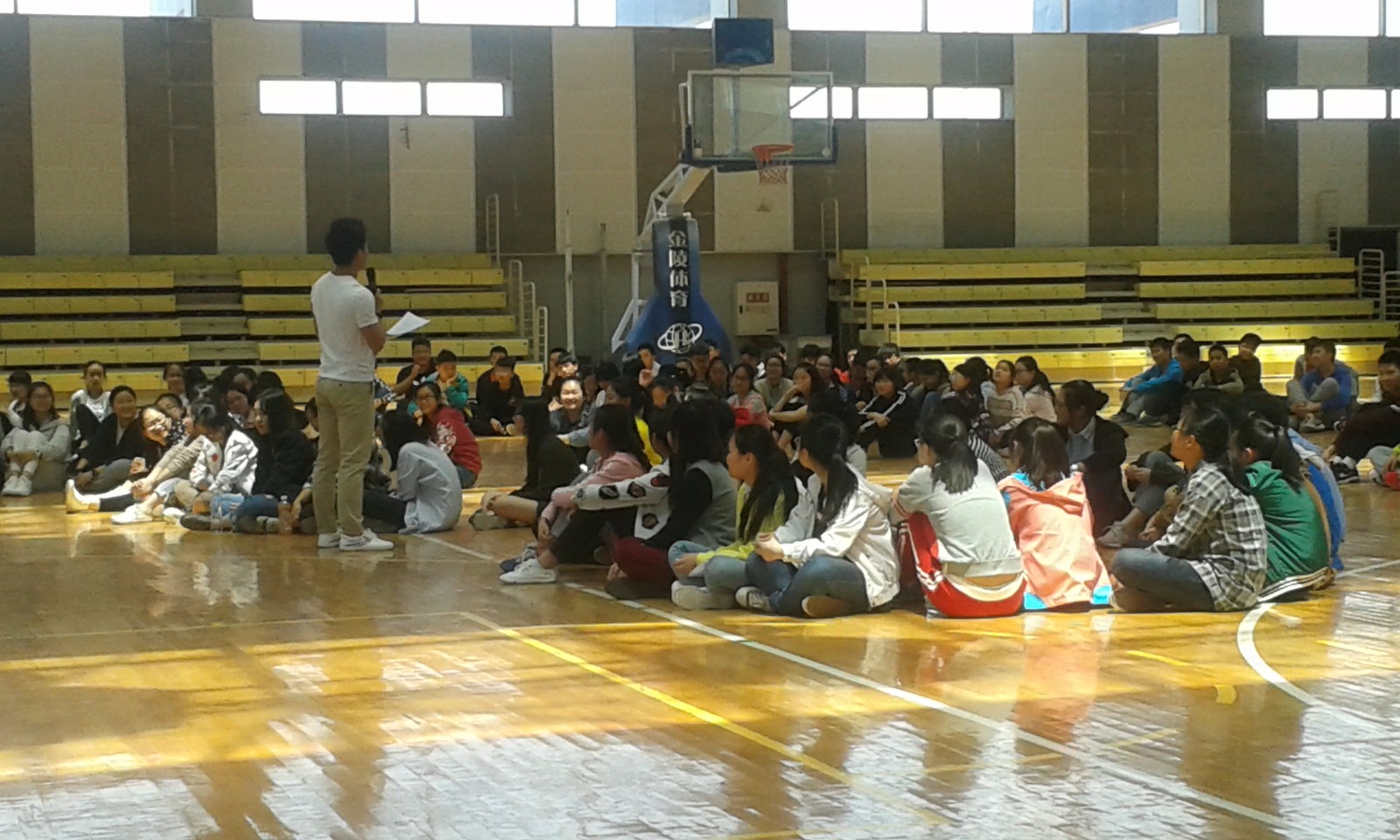 赵老师分享自己的青春故事.jpg 赵老师分享自己的青春故事.jpg