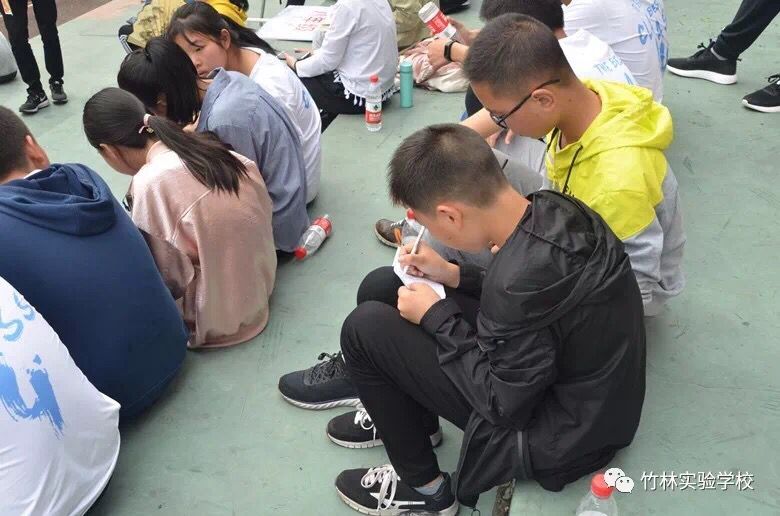 QQ图片20180428232400.jpg QQ图片20180428232400.jpg