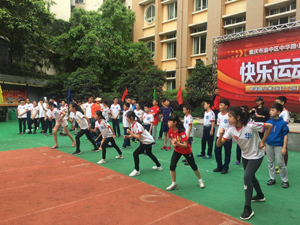 各就各位的运动员们。.jpg 各就各位的运动员们。.jpg