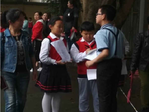 采访李奕可.jpg 采访李奕可.jpg