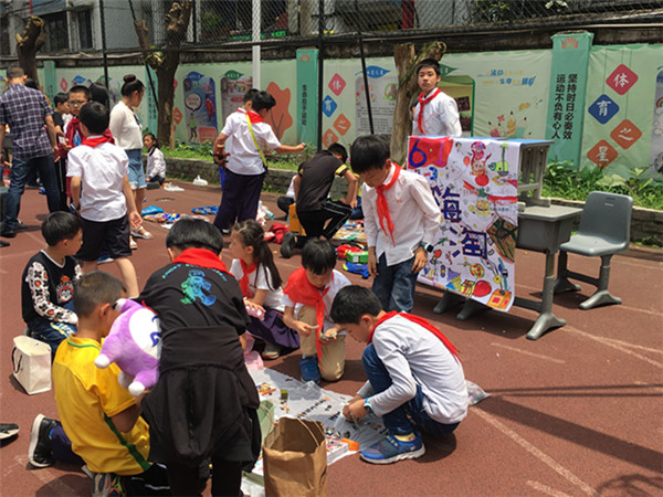 嗨淘活动现场。.jpg 嗨淘活动现场。.jpg