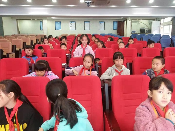 b6982bf1f9769eedfbe5273a7a7d33c.jpg b6982bf1f9769eedfbe5273a7a7d33c.jpg