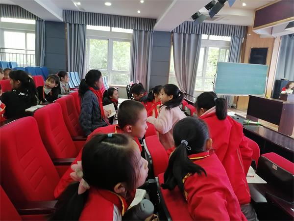 B08087E4A7480EE1F9DE3F741696B934.jpg B08087E4A7480EE1F9DE3F741696B934.jpg