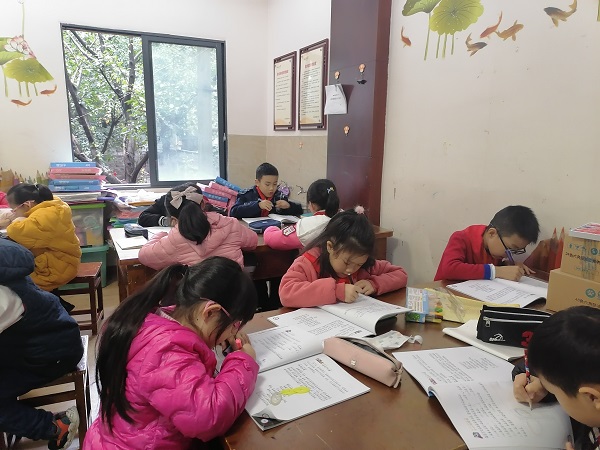 2381e18b5a49598665b753fb63a1350.jpg 2381e18b5a49598665b753fb63a1350.jpg