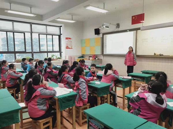 认真.jpg 认真.jpg