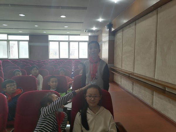 4c79339341a28cdc748635c4b767989.jpg 4c79339341a28cdc748635c4b767989.jpg