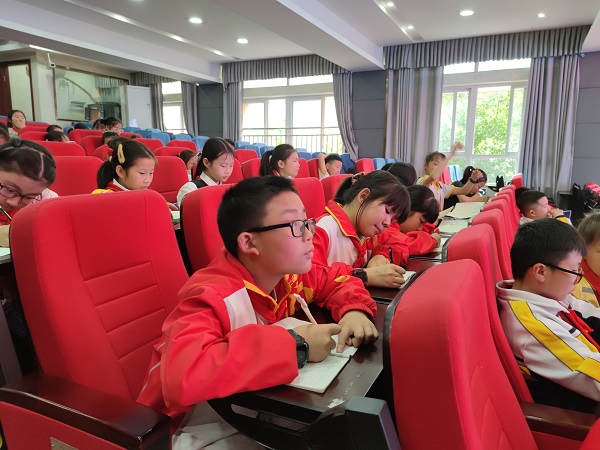 BA8BC2AC677CD9F0794405782C4DC39E.jpg BA8BC2AC677CD9F0794405782C4DC39E.jpg