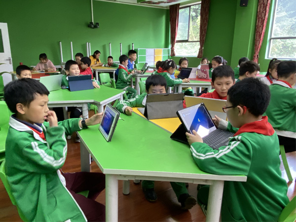 比赛现场。.jpg 比赛现场。.jpg