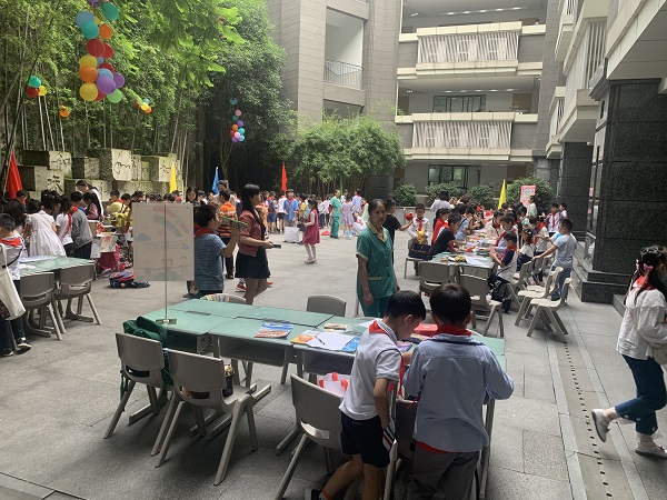 活动现场.jpg 活动现场.jpg