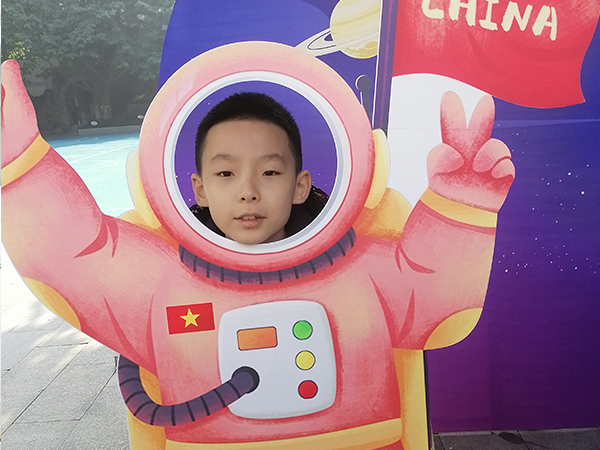 拍照留念。.jpg 拍照留念。.jpg