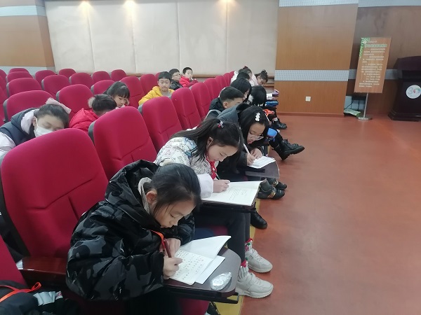 4dcfa0a3339ae7233aa14829f4856ba.jpg 4dcfa0a3339ae7233aa14829f4856ba.jpg