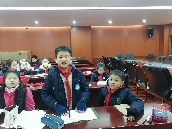 96fe21fa48d2f070c4561c1add19868.jpg 96fe21fa48d2f070c4561c1add19868.jpg