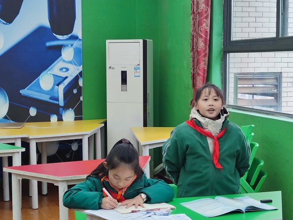 D8E5FB7903270462384E897ED0E56DC4.jpg D8E5FB7903270462384E897ED0E56DC4.jpg