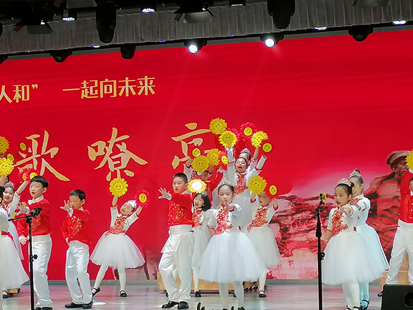 《南湖红船》。.jpg 《南湖红船》。.jpg