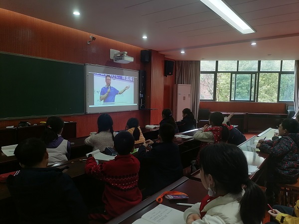 89edeb82c1323e6e9619828dffff829.jpg 89edeb82c1323e6e9619828dffff829.jpg