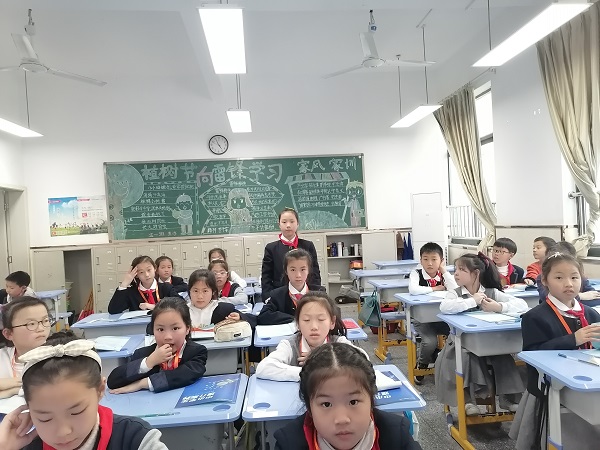 e2d08ea83dea478edc7346083034f79.jpg e2d08ea83dea478edc7346083034f79.jpg