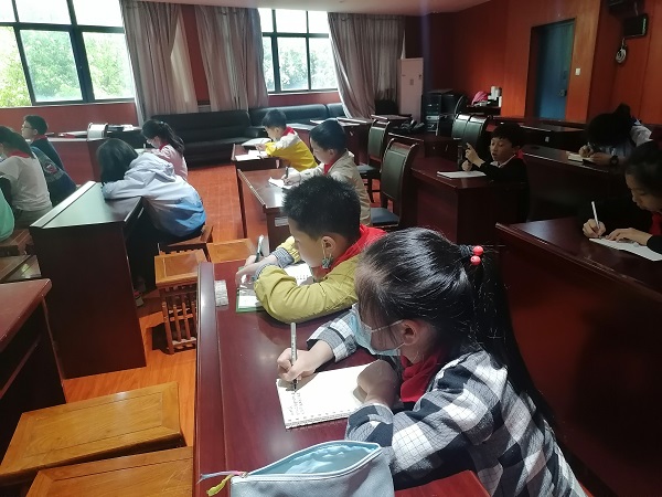 ec093533678075e26b37bc460efbd1d.jpg ec093533678075e26b37bc460efbd1d.jpg