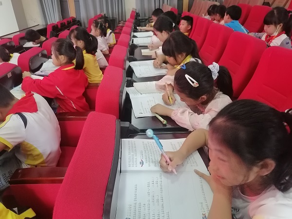 210addb15bfe560856e544998058ec2.jpg 210addb15bfe560856e544998058ec2.jpg