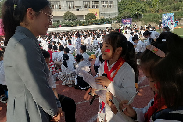 老师对同学们在本次活动中的表现点赞。.jpg 老师对同学们在本次活动中的表现点赞。.jpg