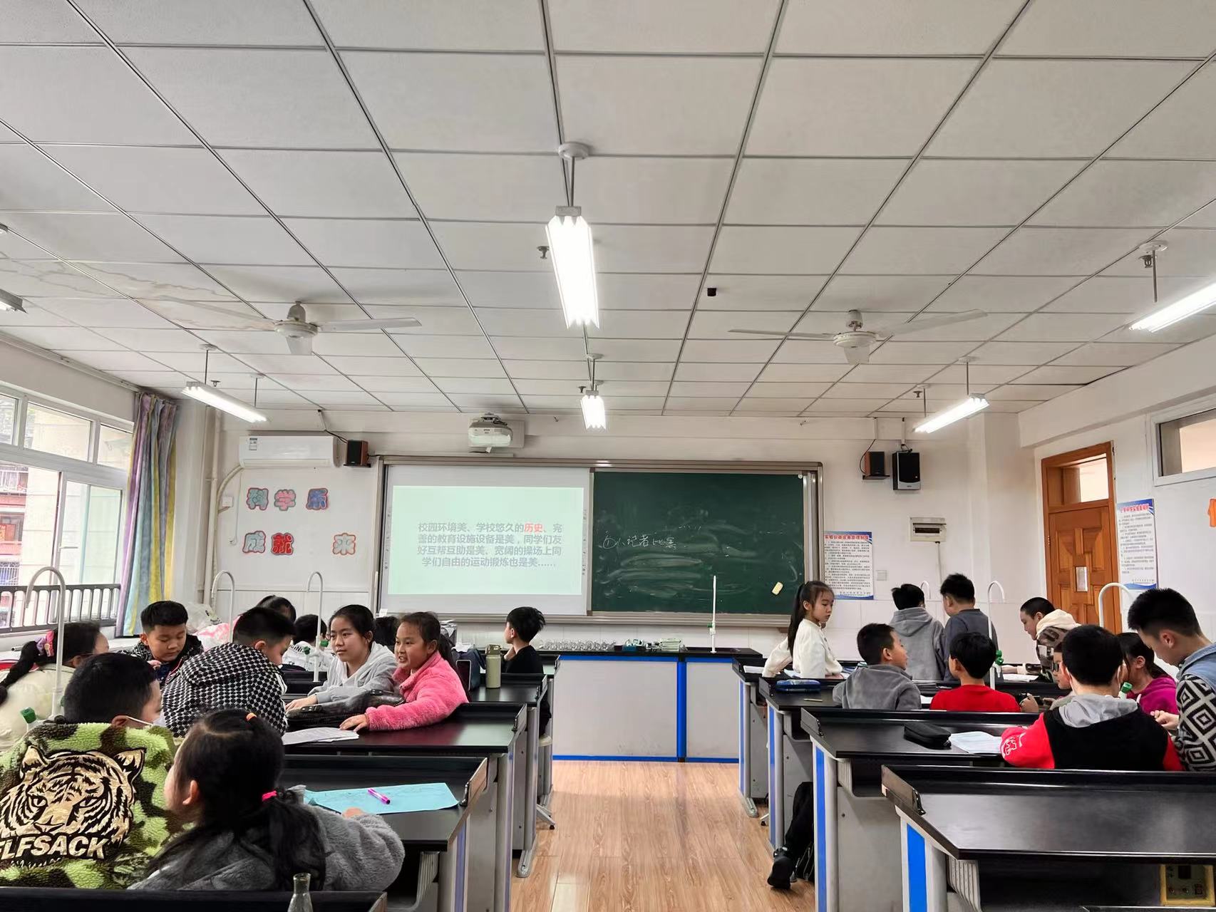 715cf7e6d2e7a2b3563edbdccf68403.jpg 715cf7e6d2e7a2b3563edbdccf68403.jpg