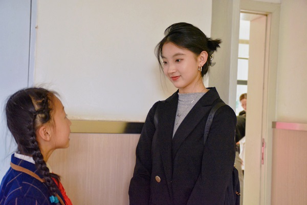 川剧院学生褚涵卿谈感受。.jpg 川剧院学生褚涵卿谈感受。.jpg