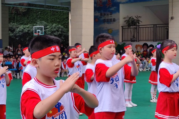 运动会活动现场。.jpg 运动会活动现场。.jpg