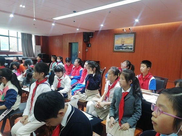 e2e6285f75b180ec5944bac310681d5.jpg e2e6285f75b180ec5944bac310681d5.jpg