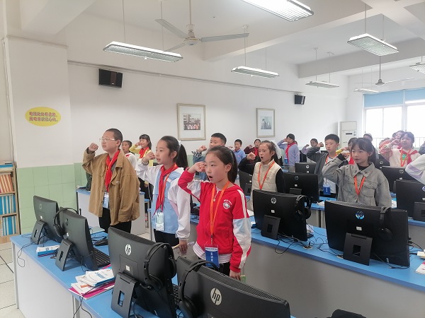 f612d22b7dc7a72950bea2c357f0855.jpg f612d22b7dc7a72950bea2c357f0855.jpg