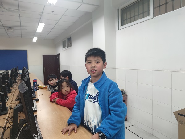 b950a93acc5cadd26c36d9d214a7827.jpg b950a93acc5cadd26c36d9d214a7827.jpg