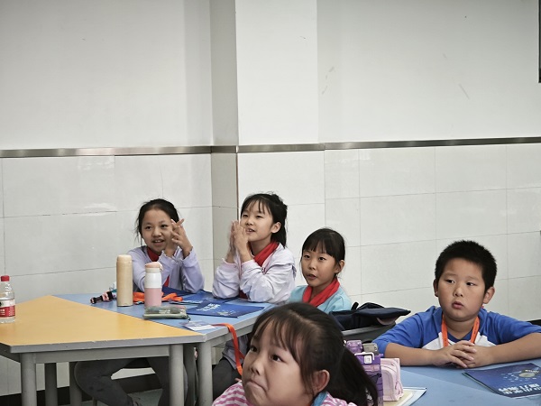 微信图片_20231013112555.jpg 微信图片_20231013112555.jpg