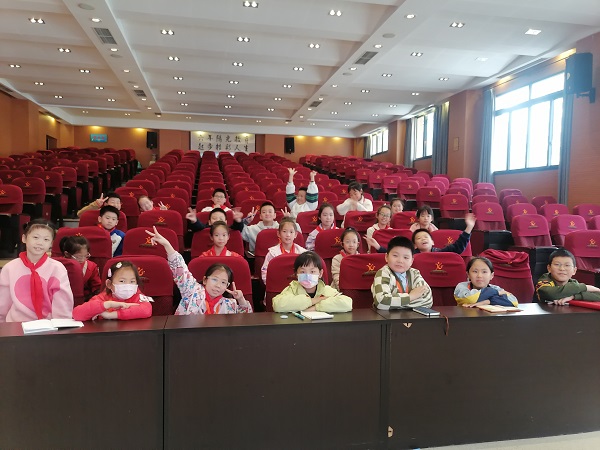 ca0ff97de23d14abda15ce103ab5cbf.jpg ca0ff97de23d14abda15ce103ab5cbf.jpg